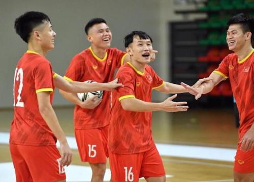 Futsal Việt Nam xốc lại tinh thần, chơi 'tất tay' với Panama