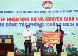 Hà Nội: Tiếp nhận tiền và hiện vật ủng hộ công tác phòng chống dịch