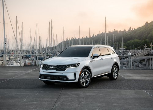 Kia Sorento phiên bản hybrid có giá từ 44.990 USD