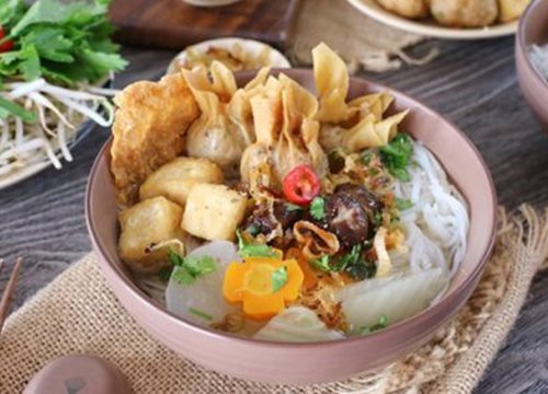 Món hủ tiếu hoành thánh chay thanh đạm