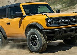 Kỳ lạ Ford Bronco 2021 "hàng lướt" có giá bán cao gấp đôi giá niêm yết