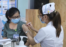 Vì sao tình trạng tiêm vaccine COVID-19 sai đối tượng vẫn liên tiếp tái diễn?