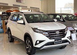 Bảng giá xe Toyota tháng 9: Toyota Rush ưu đãi nhỏ giọt