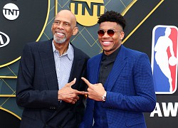 Kareem Abdul Jabbar đã 74 tuổi nhưng vẫn post meme, CĐM nghi ngờ bị hacker ghé thăm