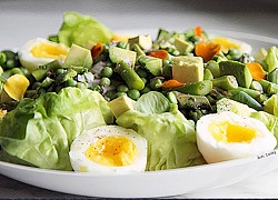 Trưa nay ăn gì: bữa trưa thanh mát với salad đậu Hà Lan