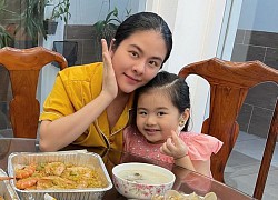 Vân Trang khoe nhan sắc mẹ bầu xinh ngất ngây bên con gái đầu lòng