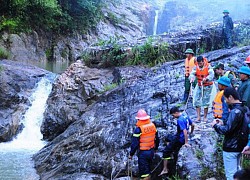 Đi vớt phế liệu, 2 học sinh chết đuối