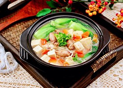 Món canh mực nấu đậu phụ ngon miệng