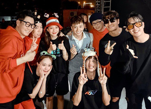 Sao Việt đọ sắc cùng dàn Running Man Hàn: Tóc Tiên rạng rỡ bên Jong Kook, Ngô Kiến Huy có chiếm spotlight?