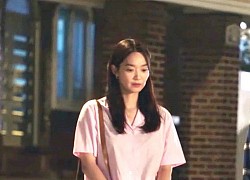 Shin Min Ah cứ diện loạt công thức trẻ trung thế này trong "Hometown Cha-Cha-Cha", ai mà ngờ cô đã 37 tuổi