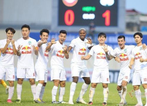 V-League 2021 hủy kết quả: Bầu Đức và HAGL chưa thể... lên đời