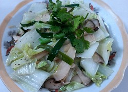 Cách làm cải thảo xào nấm đùi gà thanh vị, bắt cơm ngay tại nhà