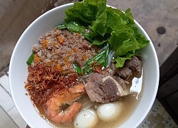 Cách nấu hủ tiếu xương heo ngon cho bữa sáng gia đình cực bổ dưỡng