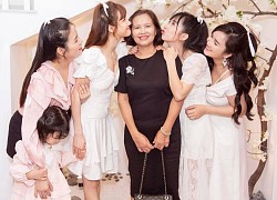 Chị em Nhã Phương thừa hưởng nét đẹp từ mẹ