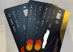 Dàn rich kid Việt xài thẻ đen gì mà có người lấy làm... thước kẻ?