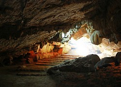 Khám phá bí ẩn "dải ngân hà trong lòng núi" ở Ninh Bình