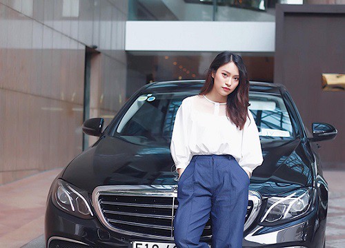 Khánh Vy 22 tuổi là MC nổi tiếng, mua nhà và ô tô tặng bố mẹ, dân mạng lầy lội 'show' tuổi 22 của mình