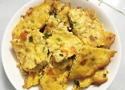 Món trứng chiên tôm cà chua ngon cơm