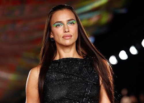 Siêu mẫu Irina Shayk tỏa sáng trên sàn diễn thời trang