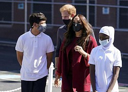 Thần thái Công nương Kate 'lấn át' Meghan Markle trong lần xuất hiện mới nhất, người dân tiếp tục tin yêu