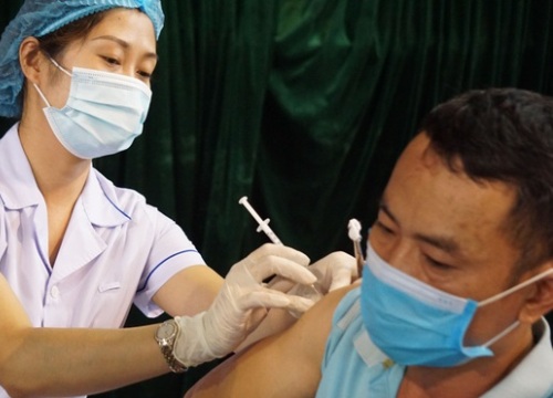 Tiếp tục tiêm 500.000 liều vắc xin Sinopharm, ưu tiên bao phủ đảo Cát Hải