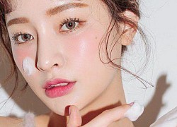 Trời mưa to, lại chỉ ngồi trong nhà, tôi có cần phải bôi kem chống nắng không?