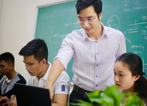 Trường ĐH day dứt vì những ngành trụ cột lại ế ẩm