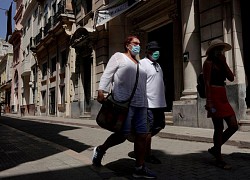 Tự chủ "vũ khí" vắc xin Covid-19, Cuba bắt đầu mở cửa lại kinh tế