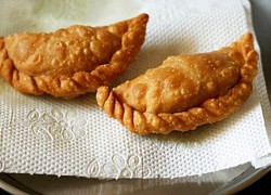 Món bánh xếp chiên giòn rụm siêu ngon tại nhà