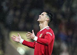 Ronaldo thừa nhận không hạnh phúc ở MU