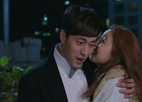 Vừa thấy mặt người yêu tôi, mẹ đã giận dữ đòi "tống cổ" tôi ra đường nếu như vẫn cứng đầu yêu anh