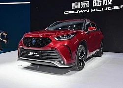 Ăn theo Corolla Cross, Toyota phát triển SUV Crown Cross mới