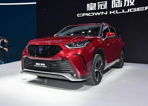 Ăn theo Corolla Cross, Toyota phát triển SUV Crown Cross mới