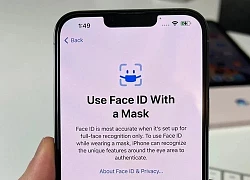 Hot: iPhone chính thức hỗ trợ mở khoá Face ID khi đeo khẩu trang nhưng lại có một điều khiến iFan "đau lòng"