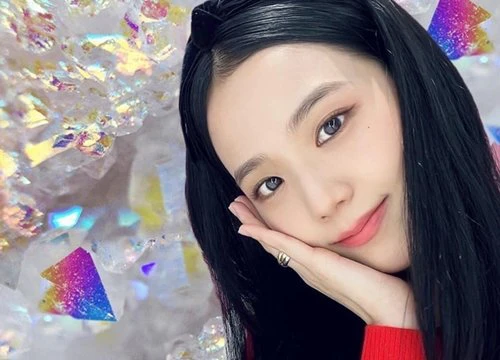 Jisoo vừa tung "thính" solo, hàng loạt fanbase của BLACKPINK liền có thông báo tạm dừng hoạt động, thể hiện thái độ ghét bỏ hay gì?