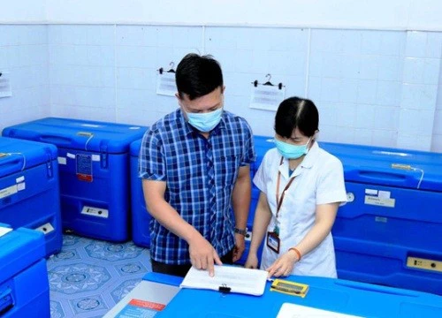 Số ca mắc COVID-19 tăng mạnh, Hà Nam tổ chức chiến dịch tiêm chủng mùa Xuân