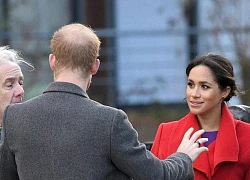 Khoảnh khắc lãng mạn của Hoàng tử Harry dành cho Meghan lại bị châm chọc bởi chi tiết gây cười