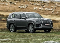 Lý do "chuyên cơ mặt đất" Lexus LX 2022 không có bản chống đạn