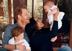 Đặc quyền mà con nhà Meghan có được còn Hoàng tử George thì không khiến cậu bé rơi vào tình thế "tiến thoái lưỡng nan"