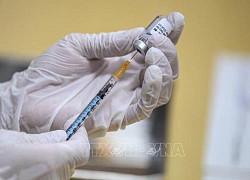 FDA Mỹ phê duyệt vaccine của Pfizer tiêm mũi tăng cường cho trẻ từ 12-15 tuổi