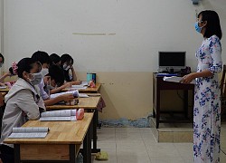 Ngày đầu học sinh khối 7, 8, 10, 11 ở TP.HCM đi học lại: Lo lắng, nhút nhát vì lâu không gặp mọi người nhưng vui do hiểu bài hơn