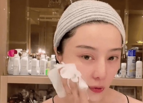 Phạm Băng Băng làm beauty blogger và bán mỹ phẩm vì khó tái xuất Cbiz? Cận nhan sắc tuổi 41 khiến dân mạng rần rần