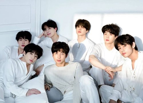 Fan của BTS đang bị biến thành máy rút tiền tự động?