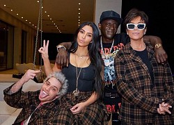 Kim Kardashian hủy theo dõi Miley Cyrus sau đêm nhạc