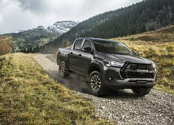 Toyota Hilux GR Sport ra mắt tại châu Âu với ngoại hình mới lạ