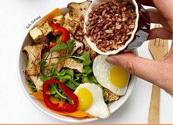 Trưa nay ăn gì: Bữa trưa nhanh gọn nhưng bổ dưỡng với salad nấm đùi gà