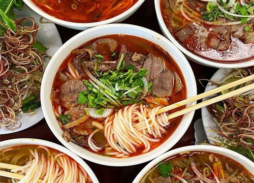 Bún bò Huế Đặc sản số 1 xứ Huế mộng mơ