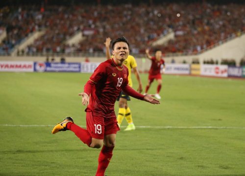 Giám đốc Consadole Sapporo khẳng định đã có người thay thế Chanathip: Không phải Quang Hải