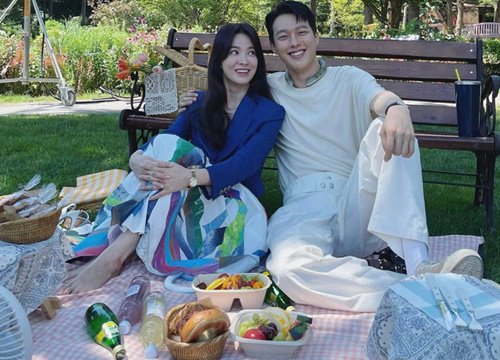 3 cặp đôi Hàn ở hậu trường còn tình hơn trên phim: Cả Song Hye Kyo lẫn Song Joong Ki đều tìm được hạnh phúc mới?