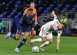 Mbappe kém duyên, PSG thoát thua Lyon